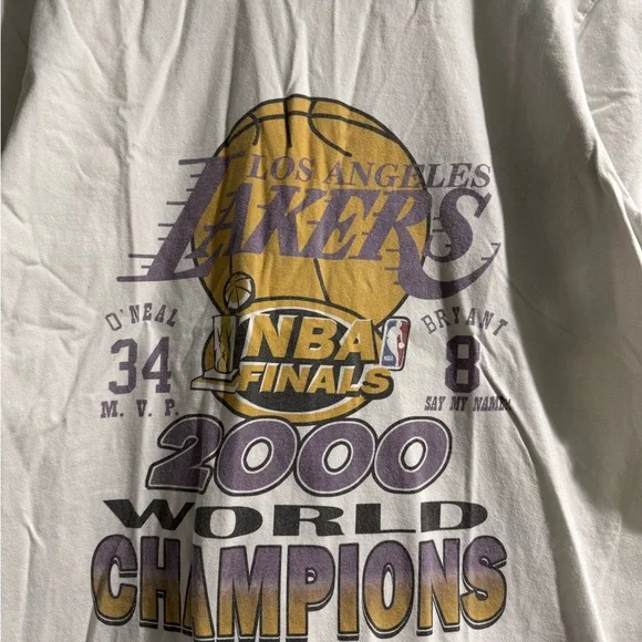 Los Angeles Lakers 2000 NBA Finals Champions Tee - Picture 2 of 4